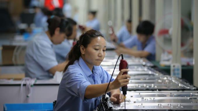 随着贸易危机加深,中国工厂活动连续第四个月萎缩